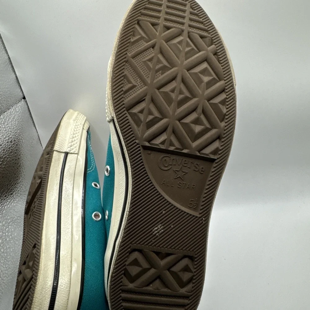 Converse product pair